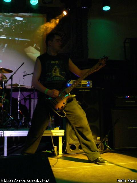  Suburban Neon,  History of heaven,  Sunset,  M-nlkl,  Faded Life,  Entrpia Architektra,  Schoolphoto,  Krhozat,  Dharma - Fot: Szapy