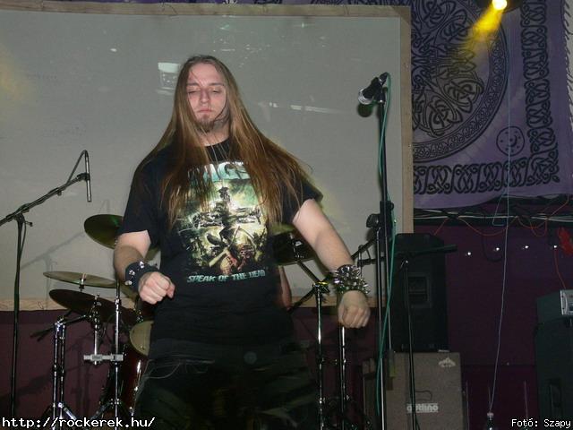  Suburban Neon,  History of heaven,  Sunset,  M-nlkl,  Faded Life,  Entrpia Architektra,  Schoolphoto,  Krhozat,  Dharma - Fot: Szapy