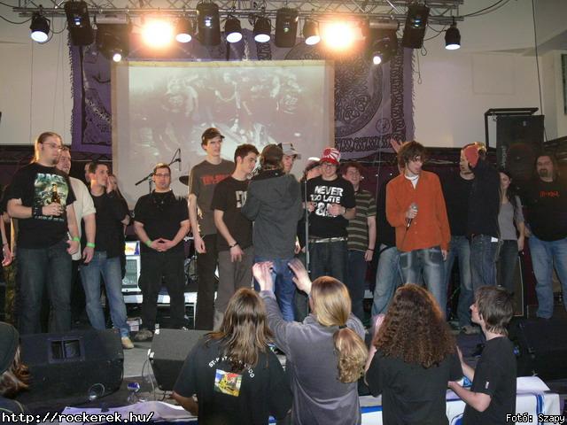  Suburban Neon,  History of heaven,  Sunset,  M-nlkl,  Faded Life,  Entrpia Architektra,  Schoolphoto,  Krhozat,  Dharma - Fot: Szapy