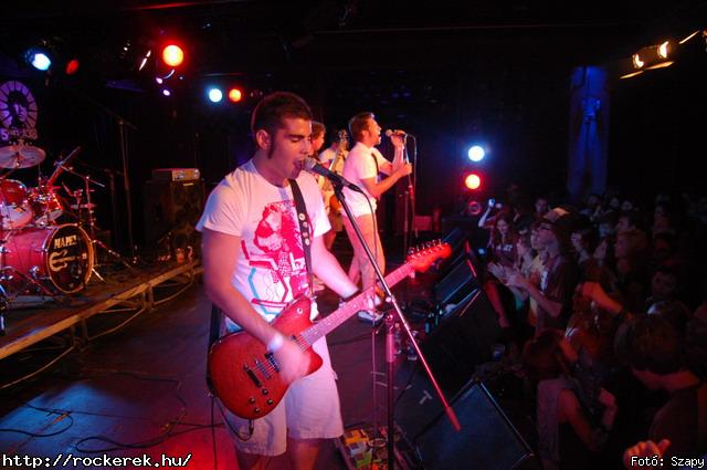  PXR,  Serial No.,  Live Large,  Samsara (A),  Innocent Eyes,  Fekete Pter,  Toscrew,  After School Program,  Novokain,  Schoolphoto,  Overdrive,  Metrosection - Fot: Szapy