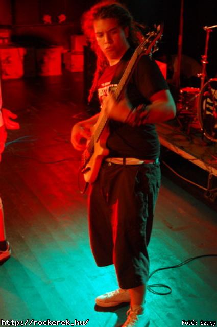  PXR,  Serial No.,  Live Large,  Samsara (A),  Innocent Eyes,  Fekete Pter,  Toscrew,  After School Program,  Novokain,  Schoolphoto,  Overdrive,  Metrosection - Fot: Szapy