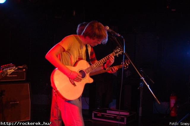  PXR,  Serial No.,  Live Large,  Samsara (A),  Innocent Eyes,  Fekete Pter,  Toscrew,  After School Program,  Novokain,  Schoolphoto,  Overdrive,  Metrosection - Fot: Szapy