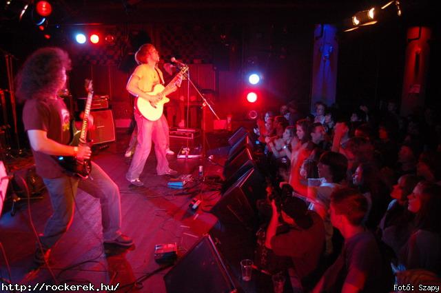  PXR,  Serial No.,  Live Large,  Samsara (A),  Innocent Eyes,  Fekete Pter,  Toscrew,  After School Program,  Novokain,  Schoolphoto,  Overdrive,  Metrosection - Fot: Szapy