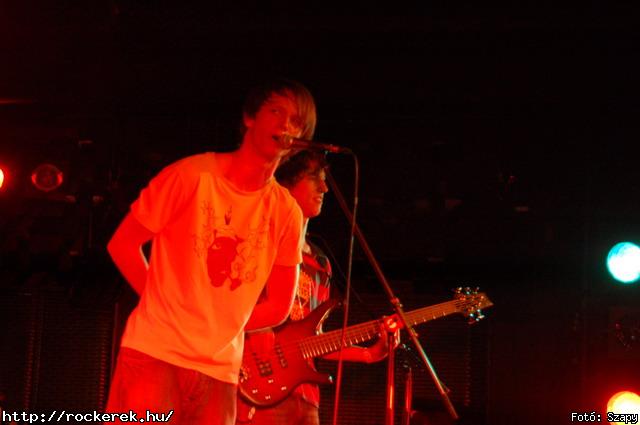  PXR,  Serial No.,  Live Large,  Samsara (A),  Innocent Eyes,  Fekete Pter,  Toscrew,  After School Program,  Novokain,  Schoolphoto,  Overdrive,  Metrosection - Fot: Szapy