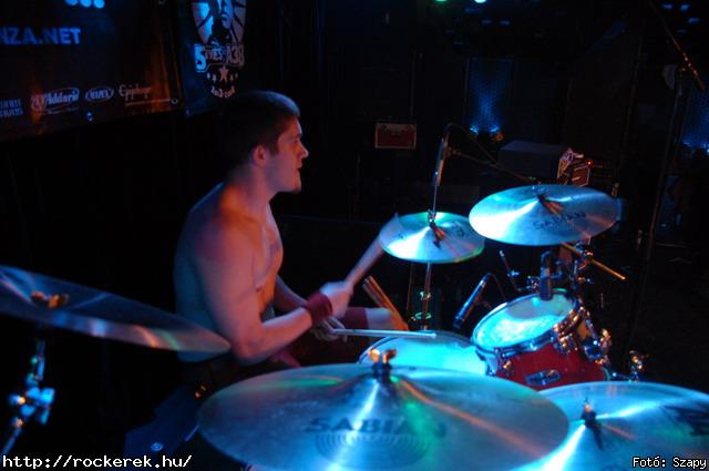  PXR,  Serial No.,  Live Large,  Samsara (A),  Innocent Eyes,  Fekete Pter,  Toscrew,  After School Program,  Novokain,  Schoolphoto,  Overdrive,  Metrosection - Fot: Szapy