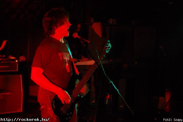  PXR,  Serial No.,  Live Large,  Samsara (A),  Innocent Eyes,  Fekete Pter,  Toscrew,  After School Program,  Novokain,  Schoolphoto,  Overdrive,  Metrosection - Fot: Szapy