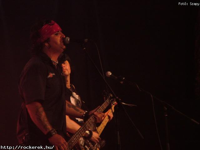  Al and the Black Cats,  Alvin s a Mkusok,  HtkznaPI CSAldsok,  The Exploited,  Fekete Sereg,  Rme Vrzik,  Road,  Varg - Fot: Szapy