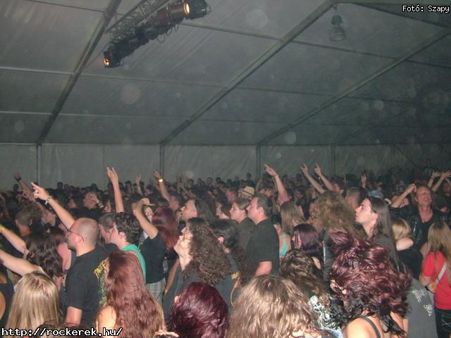  Al and the Black Cats,  Alvin s a Mkusok,  HtkznaPI CSAldsok,  The Exploited,  Fekete Sereg,  Rme Vrzik,  Road,  Varg - Fot: Szapy
