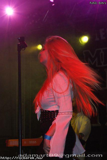  Ab/cd, Aws, Dek Bill Blues Band, Edda, Edguy, Eradication, Fish!, Gamma Ray, Heaven Street Seven, Hollywood Rose, Irie Maffia, Junkies, Kalapcs, Kowalsky Meg A Vega, Lord, Moby Dick, Motrhand, Neck Sprain, Ocha Macho, Ossian, Pokolgp, Pl Utcai Fik, Rme Vrzik, Scandic Pop, Superbutt, Supernem, Therapy?, Trouser Press, Uriah Heep, Watch My Dying, Zorall, kos - Fot: Entri
