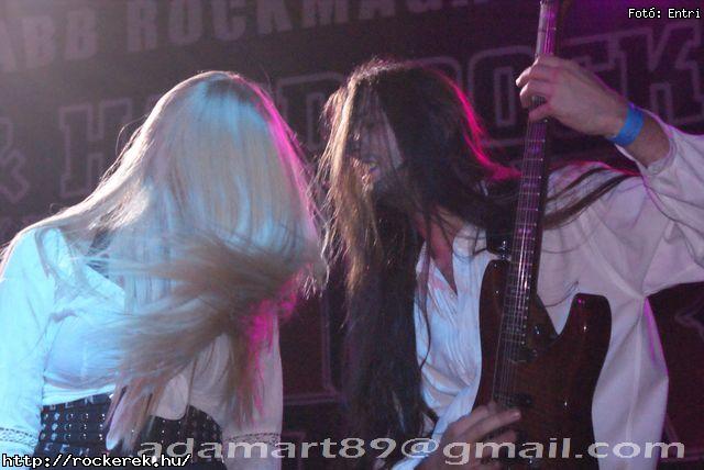  Ab/cd, Aws, Dek Bill Blues Band, Edda, Edguy, Eradication, Fish!, Gamma Ray, Heaven Street Seven, Hollywood Rose, Irie Maffia, Junkies, Kalapcs, Kowalsky Meg A Vega, Lord, Moby Dick, Motrhand, Neck Sprain, Ocha Macho, Ossian, Pokolgp, Pl Utcai Fik, Rme Vrzik, Scandic Pop, Superbutt, Supernem, Therapy?, Trouser Press, Uriah Heep, Watch My Dying, Zorall, kos - Fot: Entri
