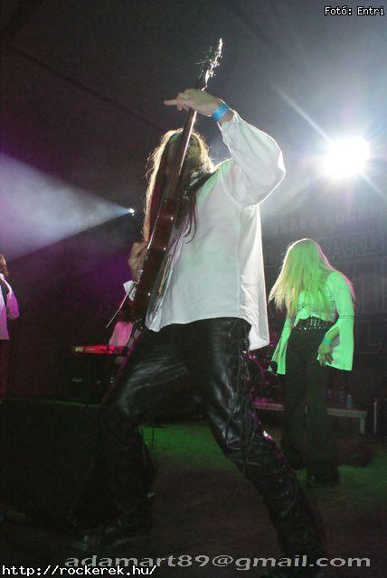  Ab/cd, Aws, Dek Bill Blues Band, Edda, Edguy, Eradication, Fish!, Gamma Ray, Heaven Street Seven, Hollywood Rose, Irie Maffia, Junkies, Kalapcs, Kowalsky Meg A Vega, Lord, Moby Dick, Motrhand, Neck Sprain, Ocha Macho, Ossian, Pokolgp, Pl Utcai Fik, Rme Vrzik, Scandic Pop, Superbutt, Supernem, Therapy?, Trouser Press, Uriah Heep, Watch My Dying, Zorall, kos - Fot: Entri