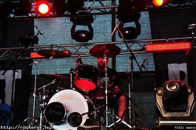  Rme Vrzik,  Watch My Dying,  Kalapcs,  Rudn Joe,  HtkznaPI CSAldsok, Nevergreen,  Moby Dick,  Bloody Roots - Fot: manna