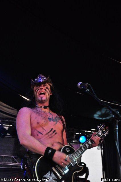  Rme Vrzik,  Watch My Dying,  Kalapcs,  Rudn Joe,  HtkznaPI CSAldsok, Nevergreen,  Moby Dick,  Bloody Roots - Fot: manna