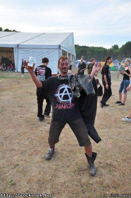  Rme Vrzik,  Watch My Dying,  Kalapcs,  Rudn Joe,  HtkznaPI CSAldsok, Nevergreen,  Moby Dick,  Bloody Roots - Fot: manna