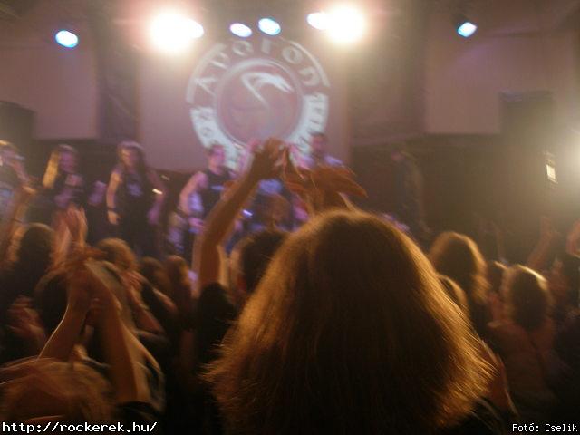 PB230123.JPG - Fot: Cselik