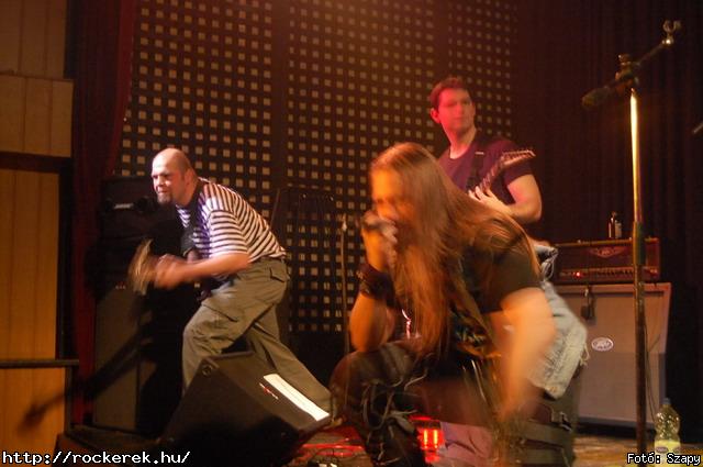  Mr Eddie Krueger,  Nilakantha, Revolution - Fotó: Szapy