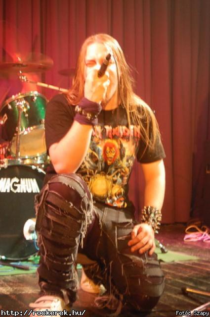  Mr Eddie Krueger,  Nilakantha, Revolution - Fot: Szapy