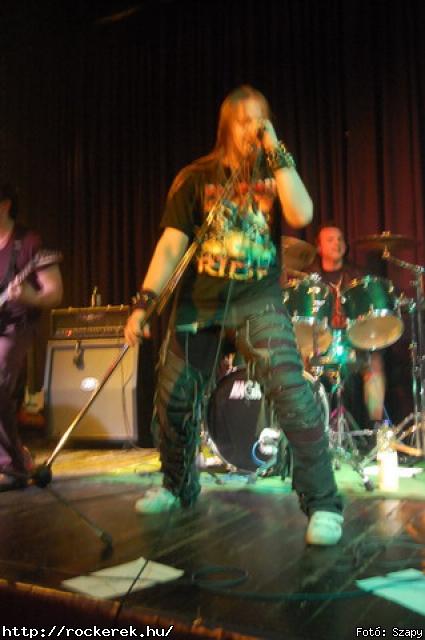  Mr Eddie Krueger,  Nilakantha, Revolution - Fot: Szapy