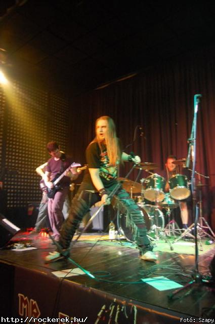  Mr Eddie Krueger,  Nilakantha, Revolution - Fot: Szapy