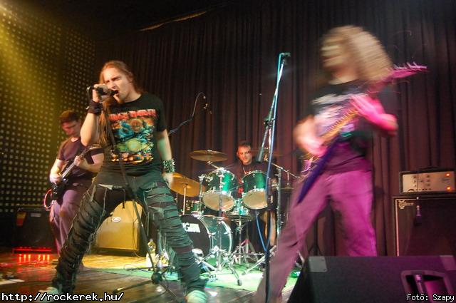  Mr Eddie Krueger,  Nilakantha, Revolution - Fot: Szapy