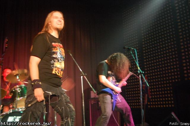  Mr Eddie Krueger,  Nilakantha, Revolution - Fot: Szapy