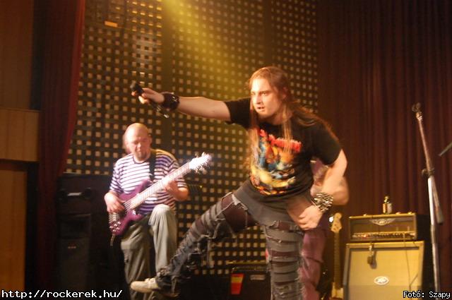  Mr Eddie Krueger,  Nilakantha, Revolution - Fot: Szapy