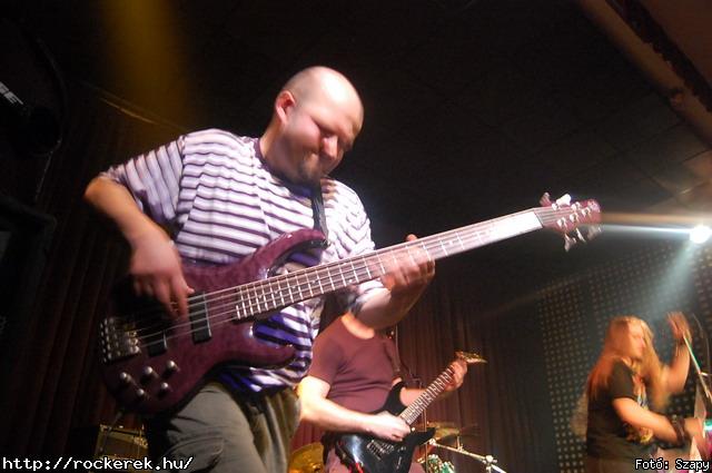  Mr Eddie Krueger,  Nilakantha, Revolution - Fot: Szapy