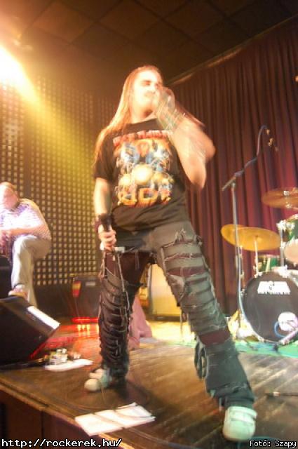  Mr Eddie Krueger,  Nilakantha, Revolution - Fot: Szapy