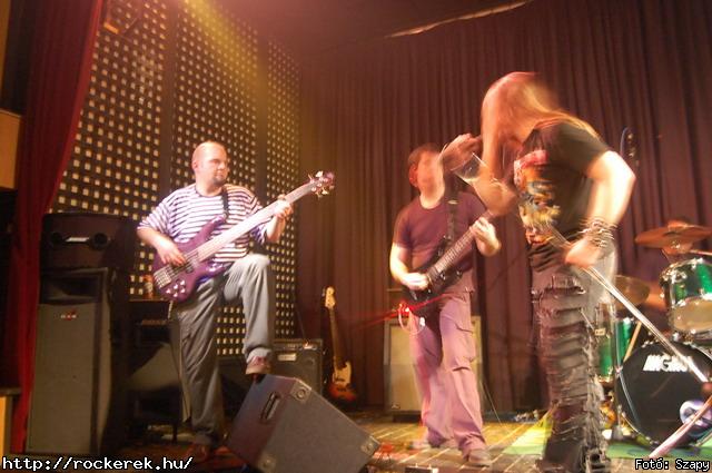  Mr Eddie Krueger,  Nilakantha, Revolution - Fot: Szapy