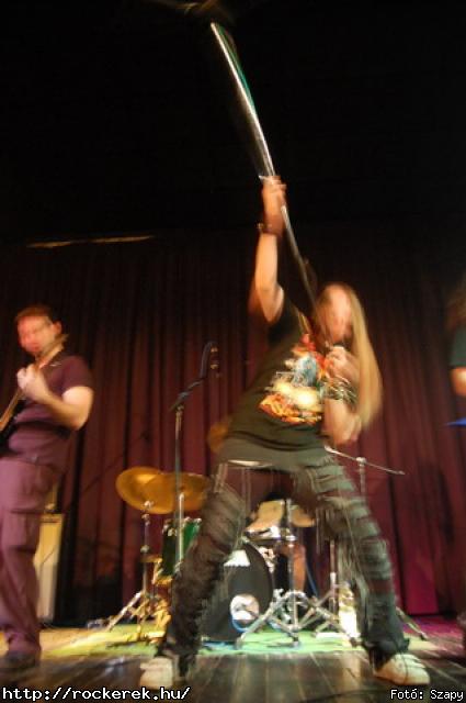  Mr Eddie Krueger,  Nilakantha, Revolution - Fot: Szapy