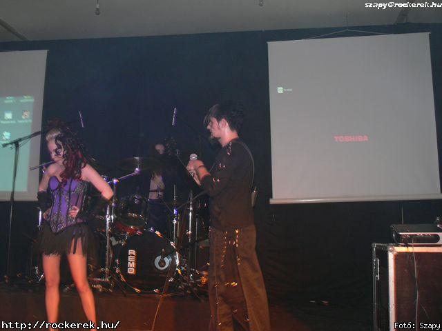  Dharma, Gyngyvr, Velvet Seal, Velvetseal, Wet Lips - Fot: Szapy