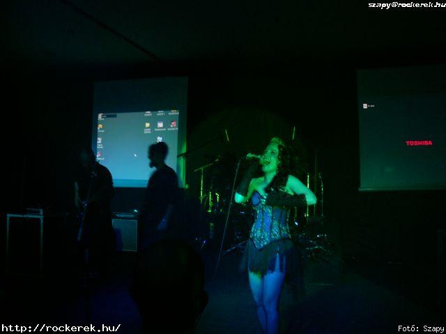  Dharma, Gyngyvr, Velvet Seal, Velvetseal, Wet Lips - Fot: Szapy