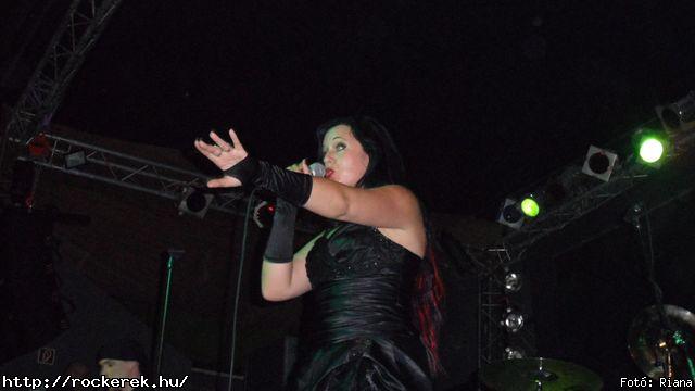  Amberian Dawn,  Xandria, Serenity, Van Canto, Tristania - Fot: Riana