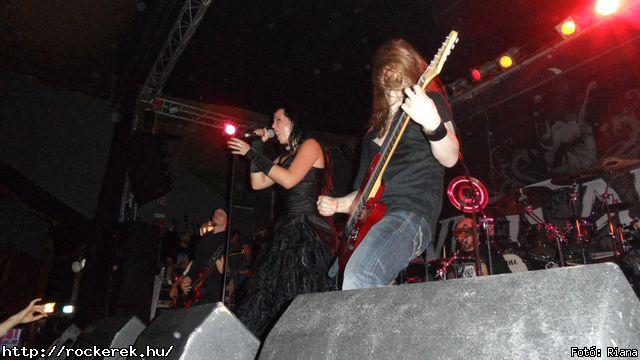  Amberian Dawn,  Xandria, Serenity, Van Canto, Tristania - Fot: Riana