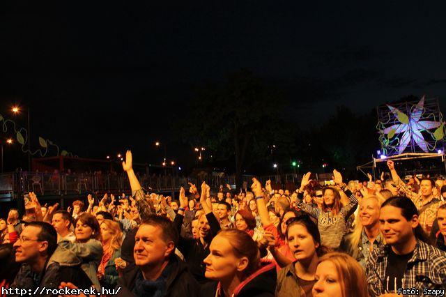  Emir Kusturica & The No Smoking Orchestra - Fot: Szapy