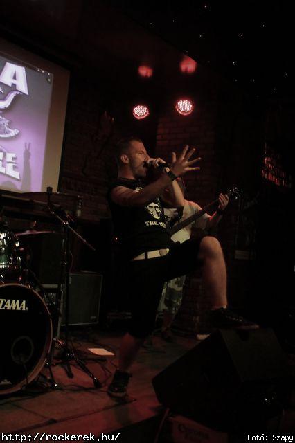  An Theos. DinUmbra, Hathor, Dirty Shirt,  Vespera,  Untold Faith, Contradiction - Fot: Szapy