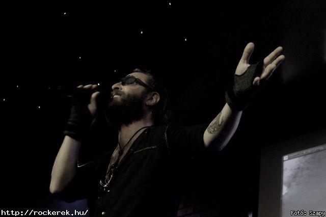  An Theos. DinUmbra, Hathor, Dirty Shirt,  Vespera,  Untold Faith, Contradiction - Fot: Szapy