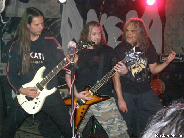 akela.1322162756.jpg