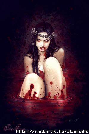 femal-vampire-art-bathony-by-victoria-frances