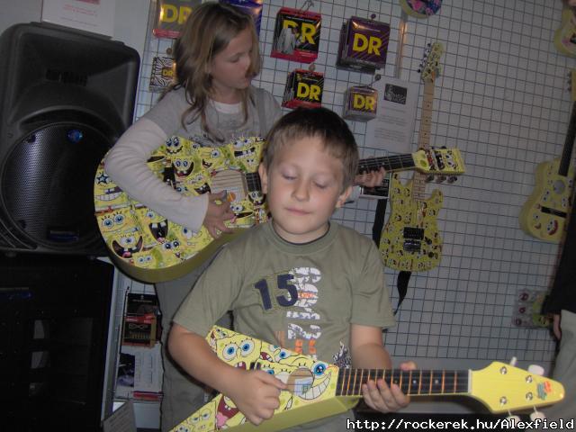 A gyermekeim tszellemlten, Guitar forever:-))
