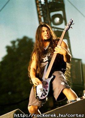 The best bassplayer for me^^ Robert