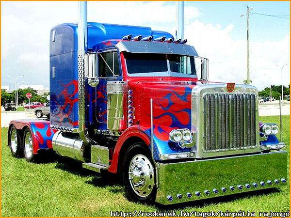 real-peterbilt-optimus-prime[1]