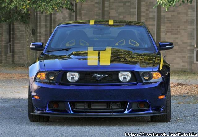 Ford mustang GT 2012