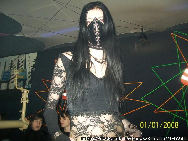 Imdom ezt a maszkot:)---Kk Yuk(Never Ending party:2009.02.28.)