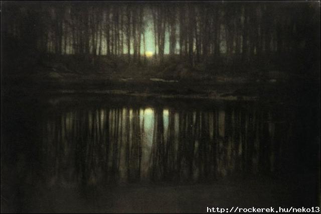 pond-moonlight-762903