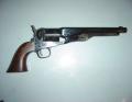Naj, ez hasonlit legjobban Roland fegyverre....1860-as katonai Colt