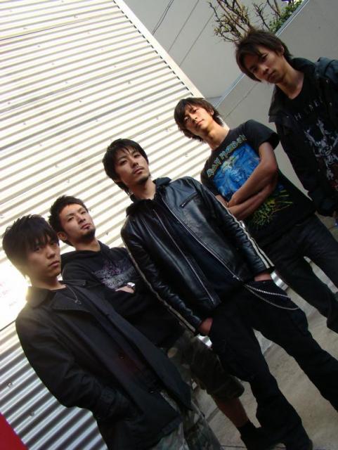 6633.bleedout.band.jpg