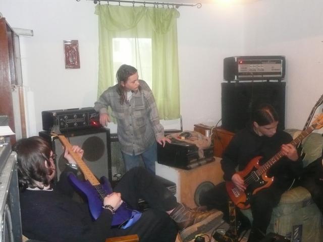 4899.frontall.band.jpg
