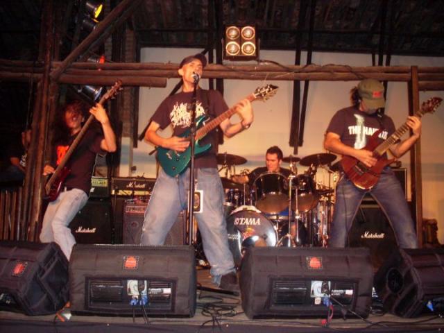 7259.goretrade.band.jpg