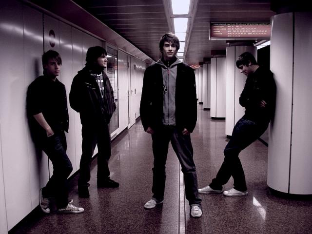 2925.heroesoftheunderground.band.jpg